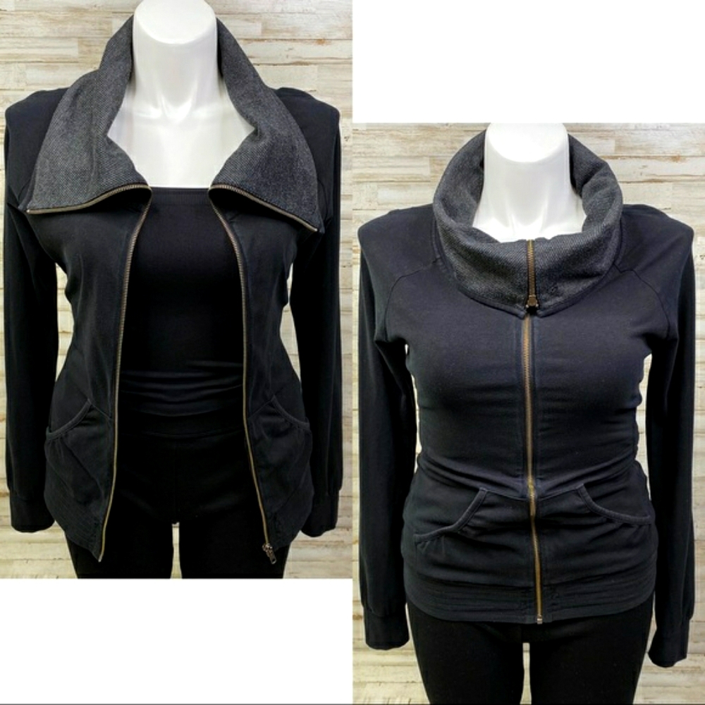 GUESS Convertible Collar Jacket